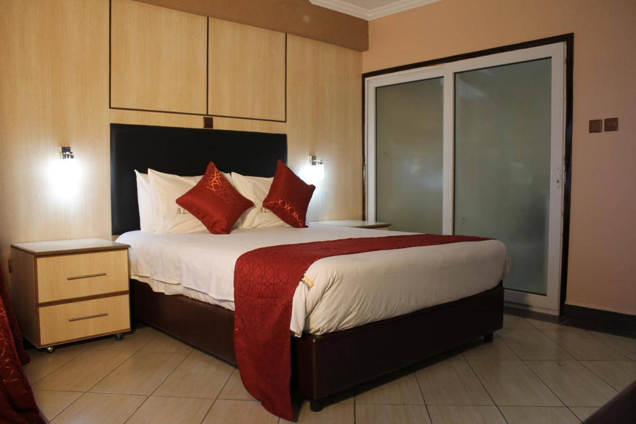 Airport Landing Hotel Nairobi Eksteriør bilde